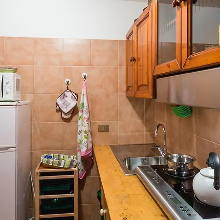 Casale Delle Rose Fattoria Bed & Breakfast 3*