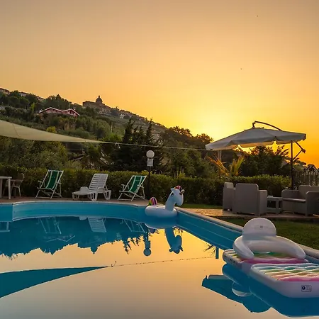 Bed and Breakfast Casale Delle Rose Fattoria 3*