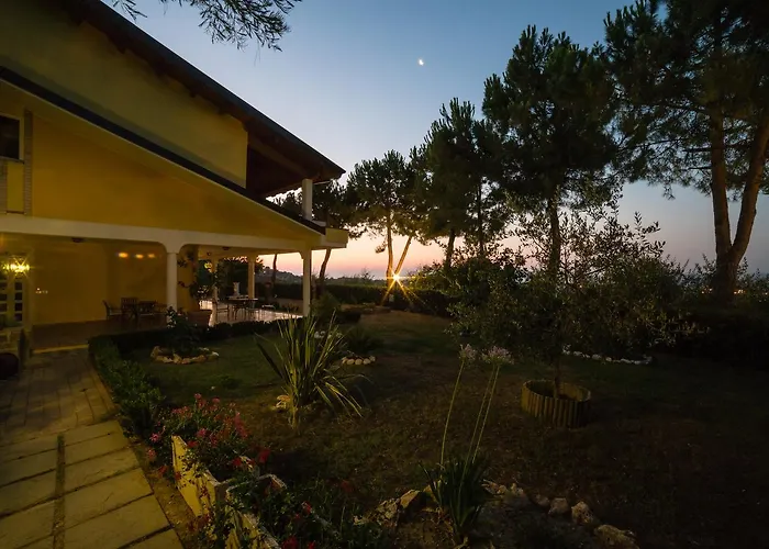 Casale Delle Rose Fattoria 3* Montepagano